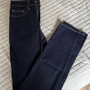 Levis Strauss 724 High Rise Straight Dark Blue Denim Jeans, Size 27